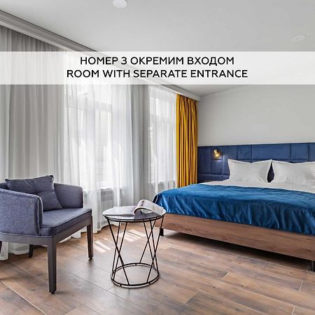 Queen Bee Kiew Exterior foto